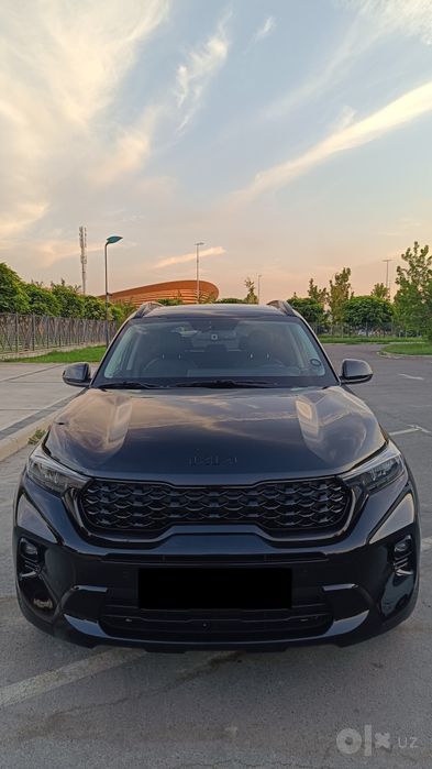 Kia Sonet Full Black Edition  2025/26 пробег 7000 км. Тонировка 10 мес