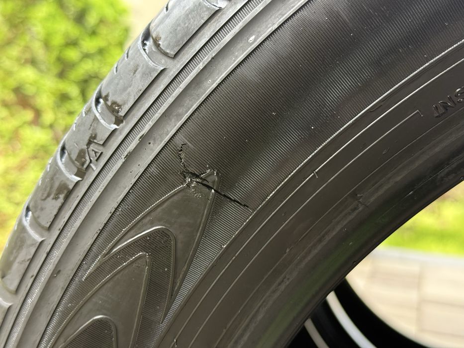 Шины Dunlop 265/50/R22