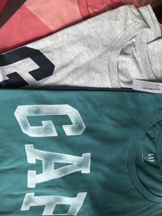 GAP тениски XL  / брой подходящи за подарък