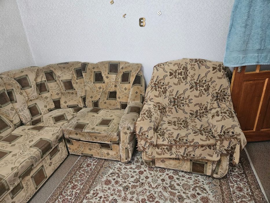 Диваны , выдвижные