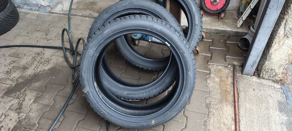 Anvelope Vara 195 55 r20 dot 04.2023  Uniroyal RainSport 5, 700ron !!