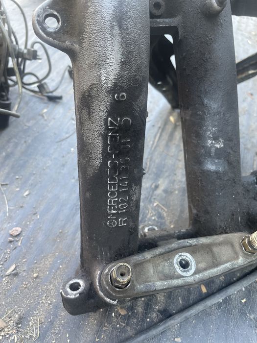 Впусконой коллектор мерседес 190