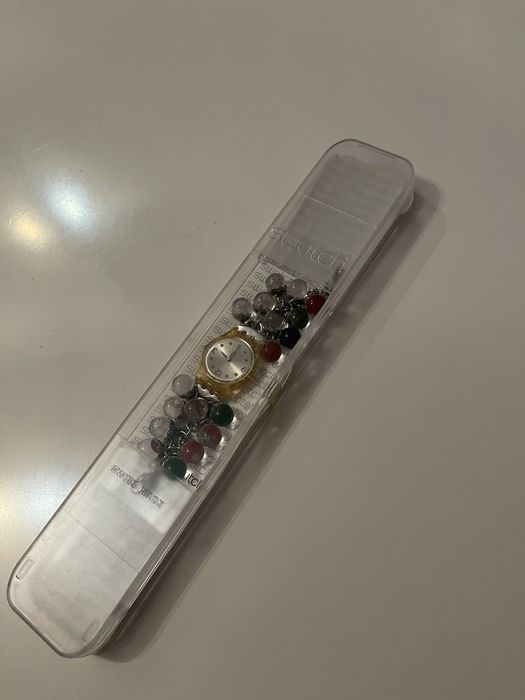 Дамски часовник гривна Swatch