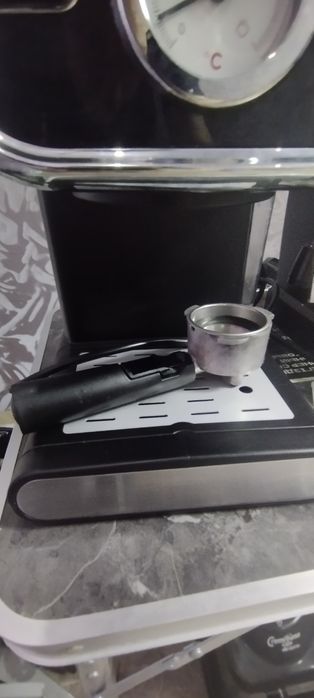 Рожковая кофеварка б/у