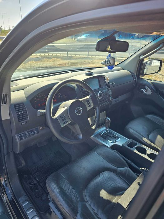 Nissan Navara V6 2010