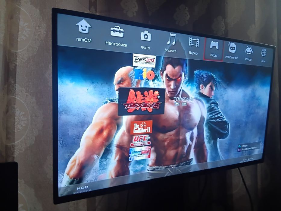 PS3 slim ideal o'yinlarni yozilgan djoystiklari bor