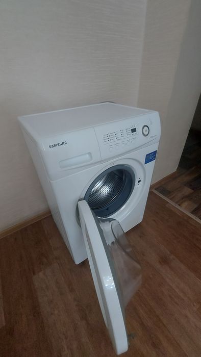 Продам стиральную машину Samsung