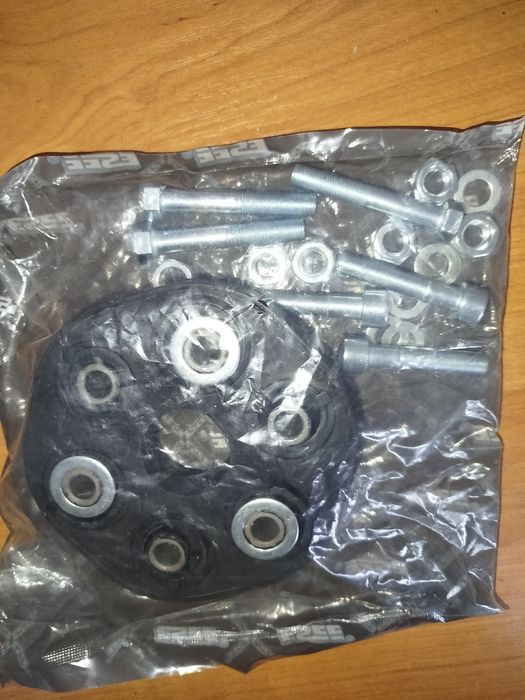 Эластичная муфта Mercedes