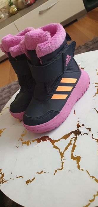 Ghete Adidas de iarna mărimea 23 impecabile