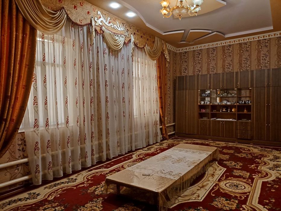 Chiroqchi Markazida uy sotiladi . Uzbekiston kuchasi