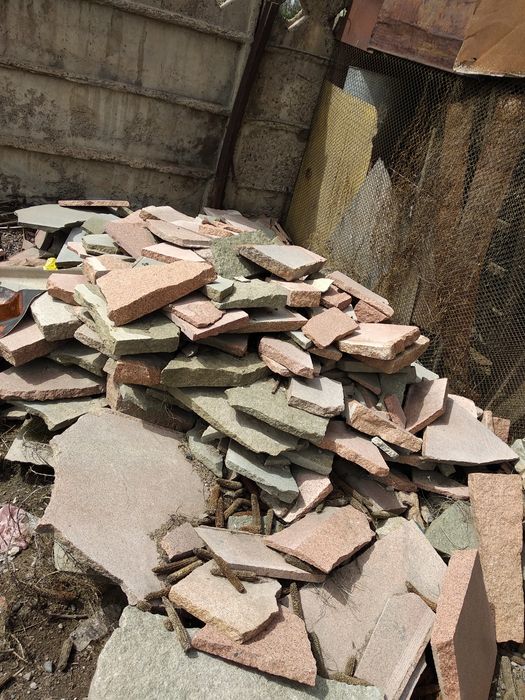 Продам гранитный камень в виде обрезков