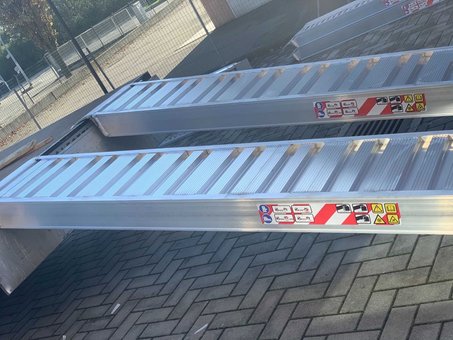 Rampa de aluminiu de incarcare utilaje