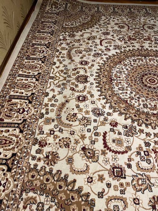 Продается палас 4х5 м. Цена 420 000, есть торг