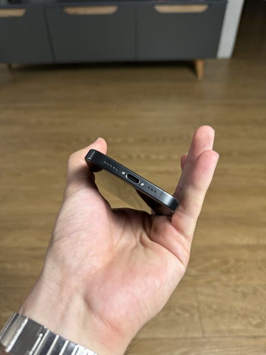 iPhone 15 Pro 256gb Negru