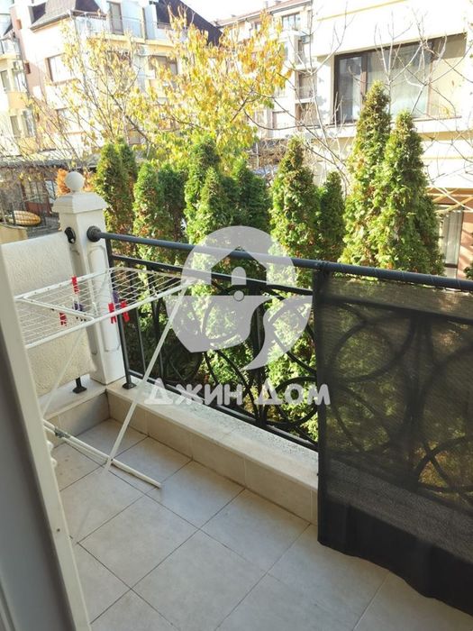 Тристаен апартамент в жилищна сграда БЕЗ ТАКСА, с. Равда