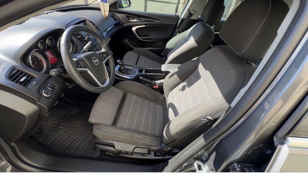 Opel Insignia 2011