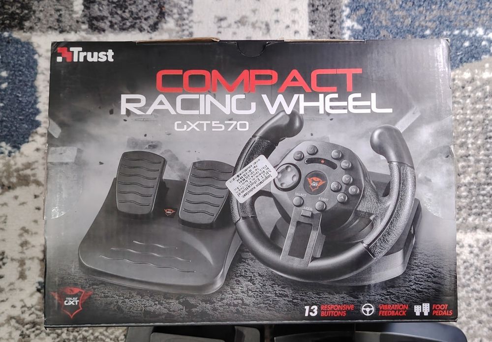 Volan gaming Trust GXT570 - utilizat 10%