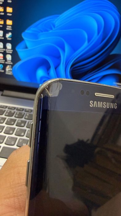 Продам Samsung S6 edge  3/32  NFC