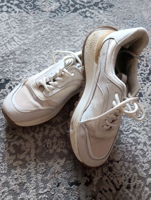 Продам женскую обувь