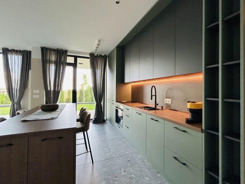 Дава се под наем Двустаен апартамент в София, Младост 4 - 90 кв.м за 999 € - Снимка #3