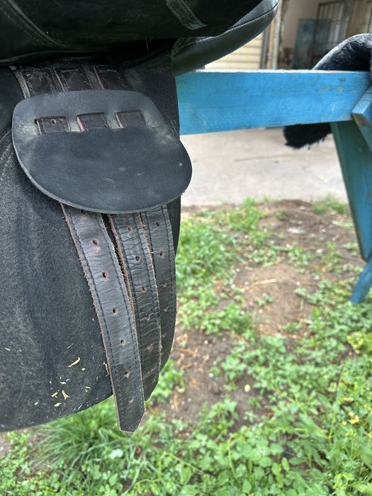 Продам седло спортивное