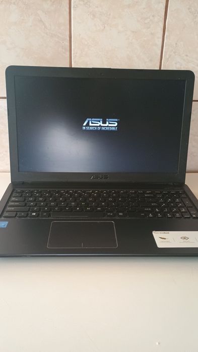 Laptop ASUS VivoBook X543M + Mouse Gaming + Încărcător Original