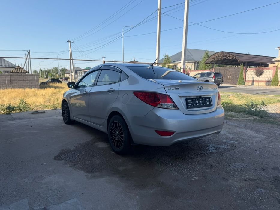 Hyundai акцент 2014