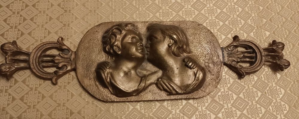 Placa decorativa din bronz