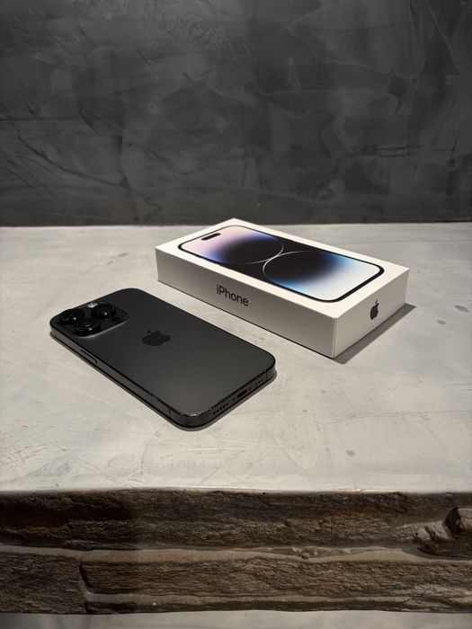 Перфектен Iphone 14 Pro Black 128 GB