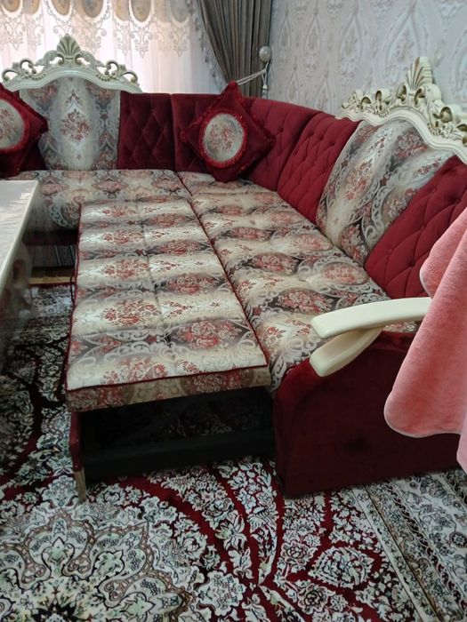 Mebel yumshoq yigʼilib ochiladi