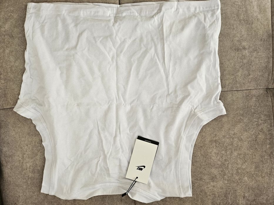 Дамски топове и потник Nike