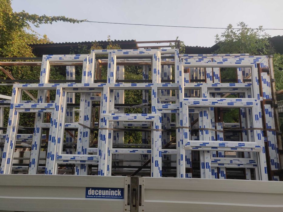 Reparatii termopane -- Plase insecte
 -- Rulouri exterioare