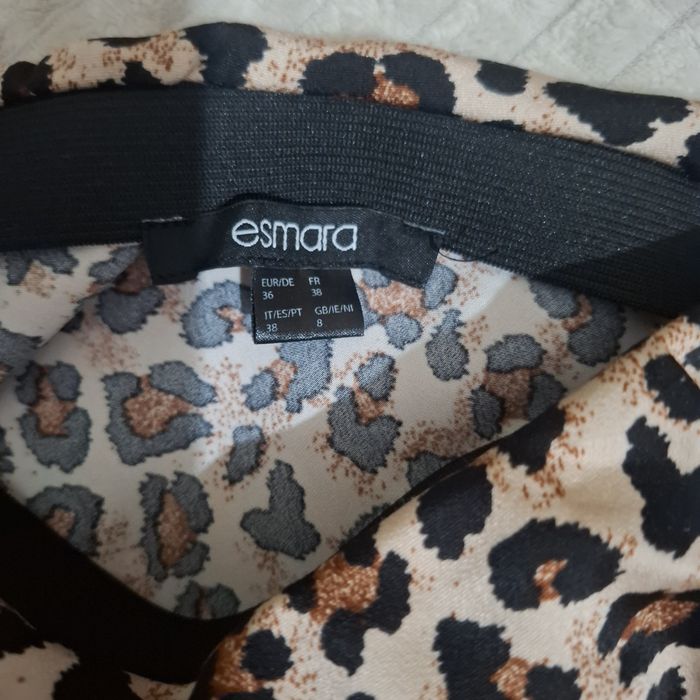 Fusta satin leoardata