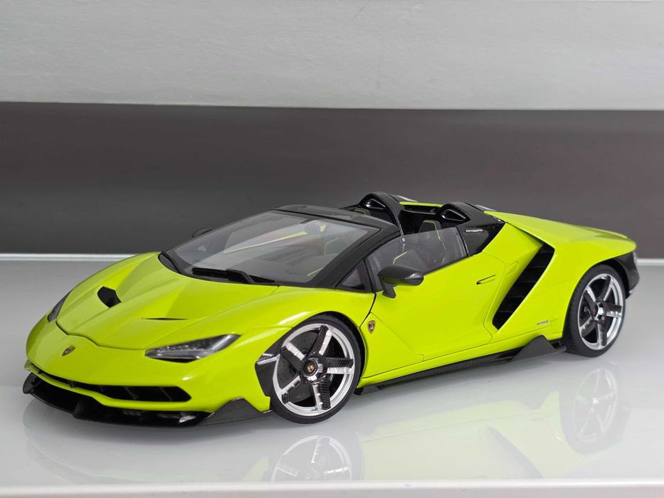 Macheta Auto Colectie 1/18 AUTOart Lamborhini Centenario Roadster