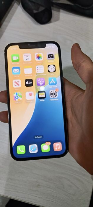 Iphone 12 pro  128 gb  72% емкость