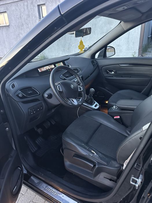 RENAULT Scenic 0 — imagine 4