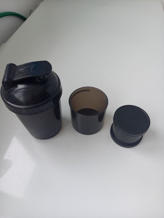 Шейкер бутылка универсальная