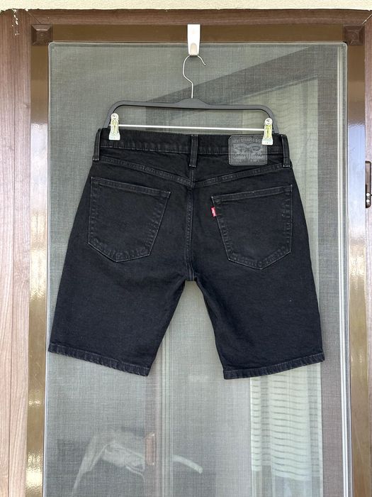 Мъжки къси панталони LEVI'S 405 - размер W30 / L10, Отлично състояние