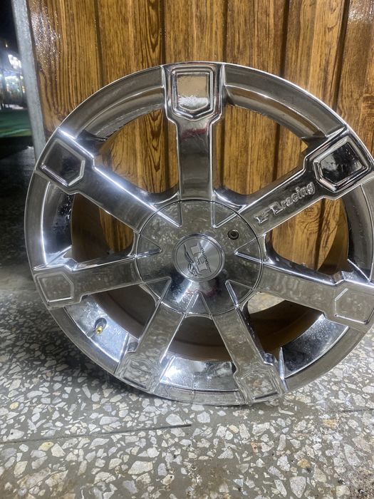 продам хромированные универсальные диски