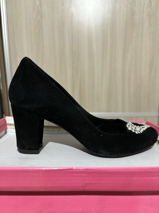 Продам Туфли красивые