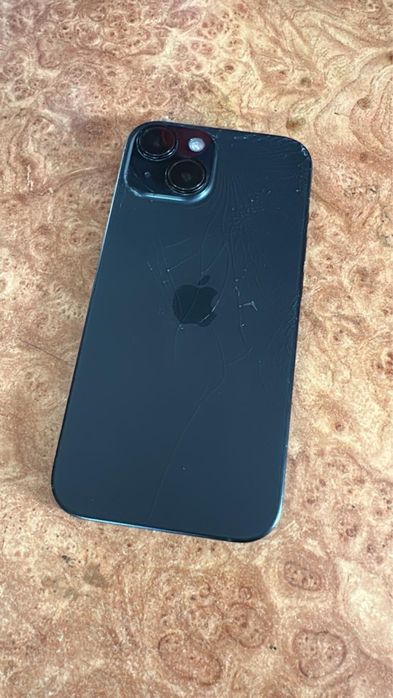 Apple 15 , 128 gb 88%