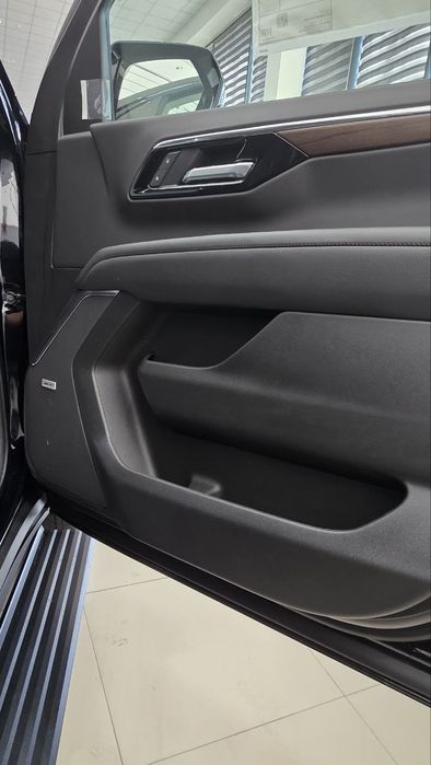 Срочно! Tahoe 2025г модель! Черный! Без пробега!