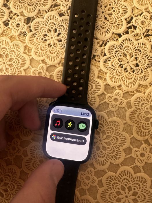 Продаю Apple watch series 7
