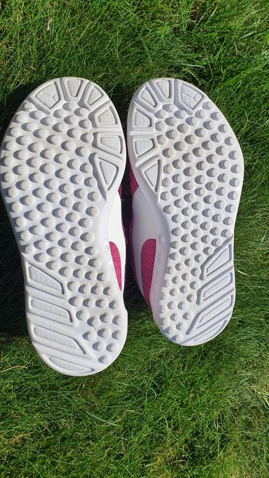 Adidas Puma memory foam Nr 31