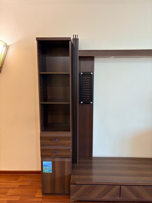 Продам телевизионную тумбу