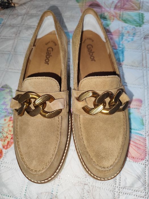 Mocasini Gabor din Piele Întoarsă – Eleganță și