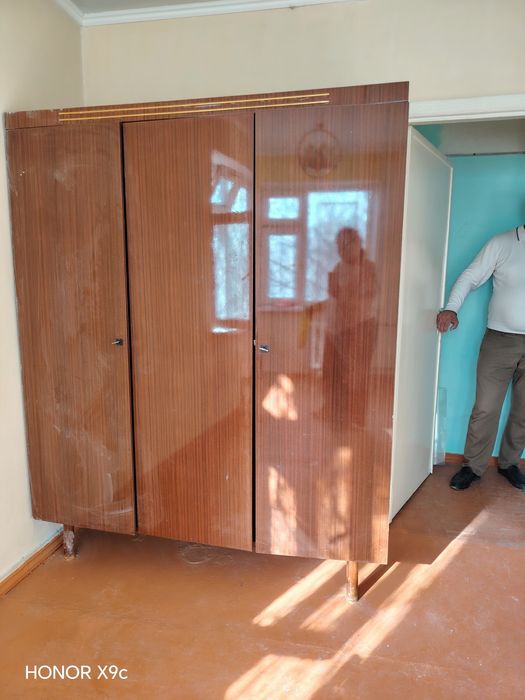 Шкаф, телевизор бесплатно