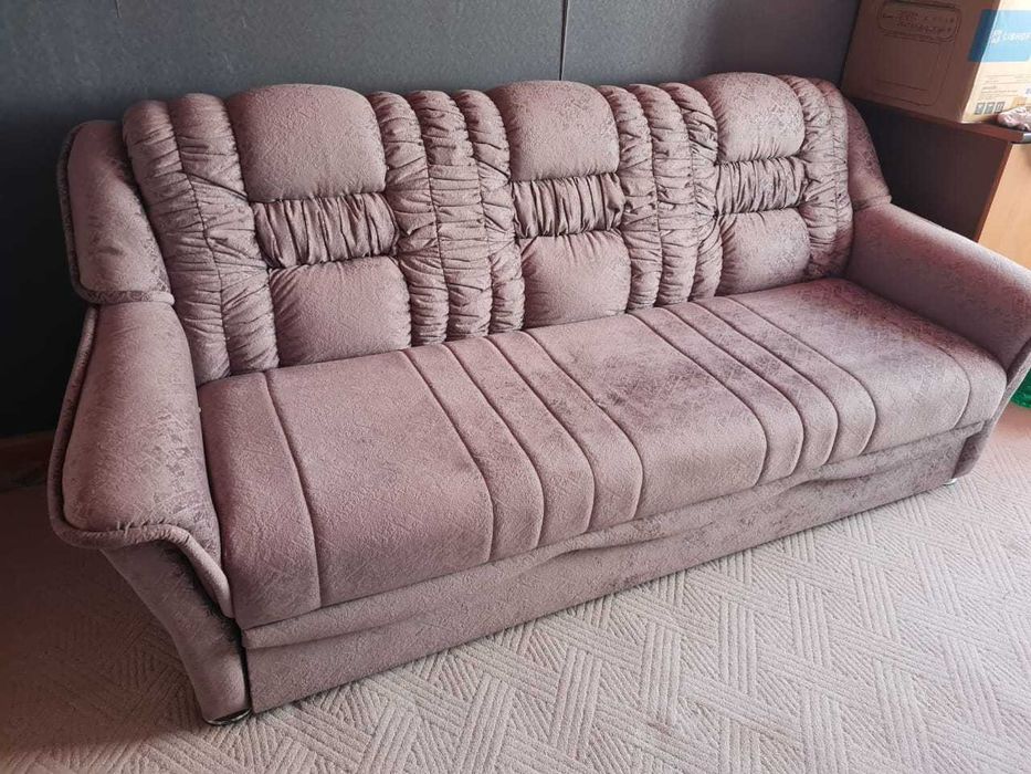 Продам мягкий диван.