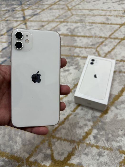 iPhone 11 white 128gb 74%akb