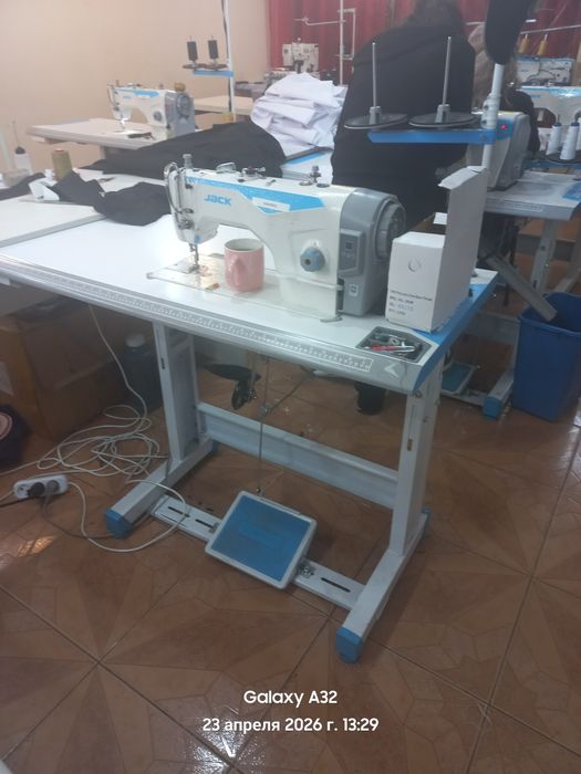 Швейная машинка Jack